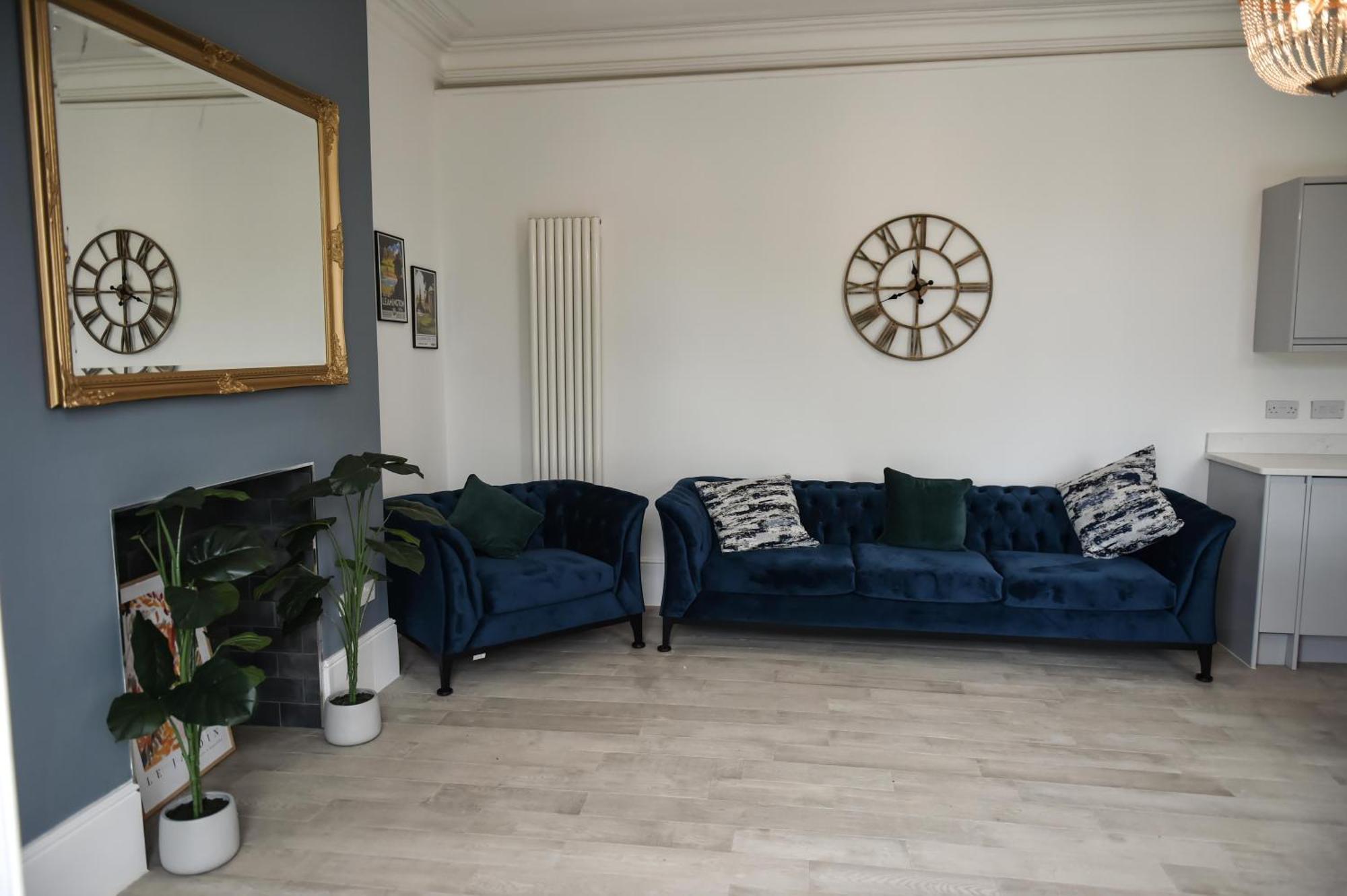 Victoria Colonnade Aparthotel Leamington Spa Room photo