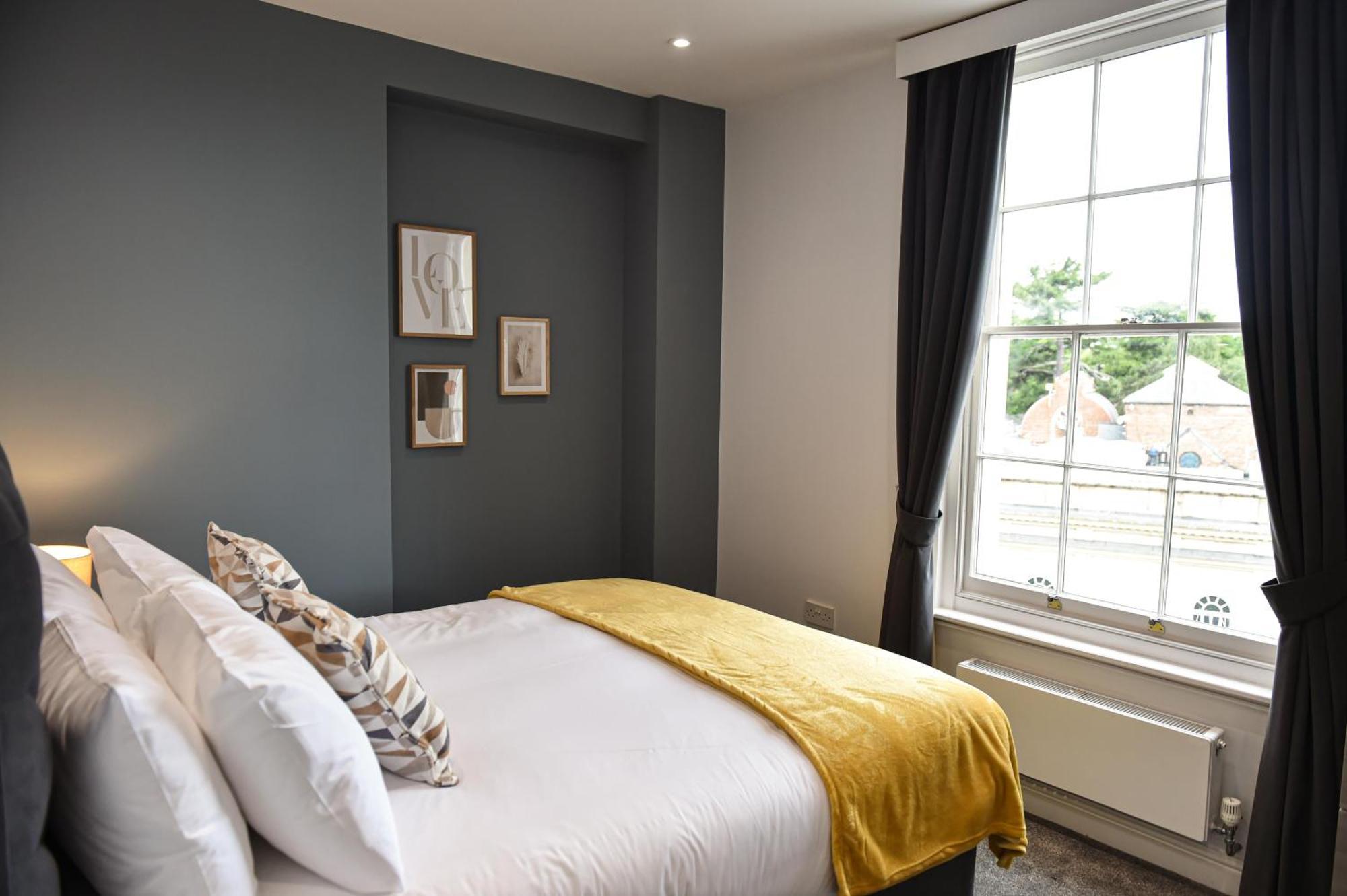 Victoria Colonnade Aparthotel Leamington Spa Room photo
